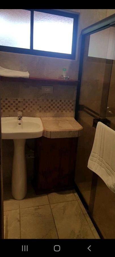 Hotel La Cueva Limon Экстерьер фото
